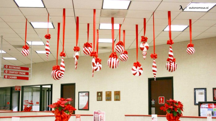 How to decorate your office for chirstmas